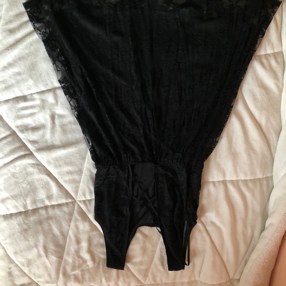 Little Black Dress - Picture 3 of 4